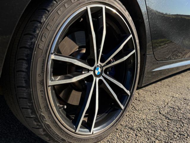 BMW 320 usata, con Sensori di parcheggio anteriori