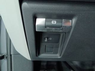 LAND ROVER Defender usata, con Sensore di luce