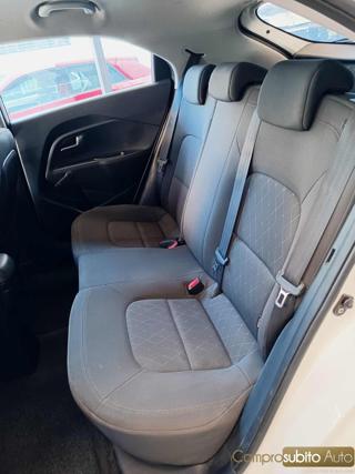 KIA Rio usata, con Fendinebbia