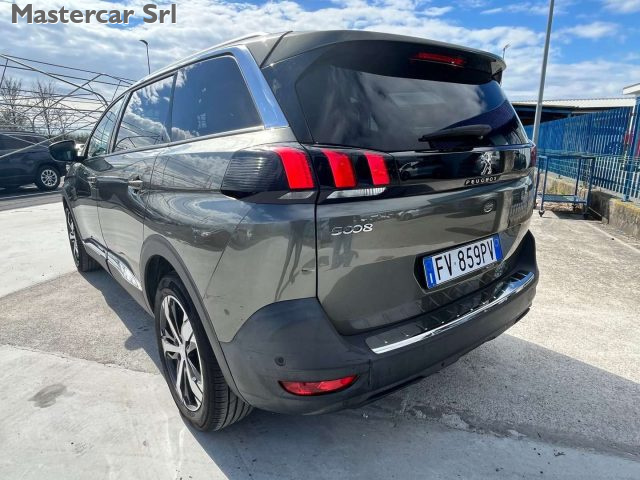 PEUGEOT 5008 usata, con Airbag Passeggero