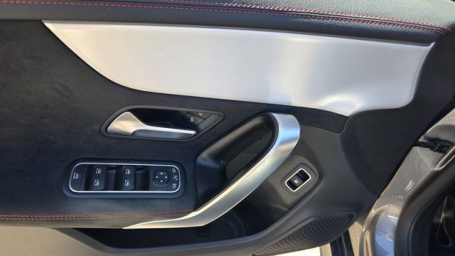 MERCEDES-BENZ CLA 250 usata, con Cruise Control