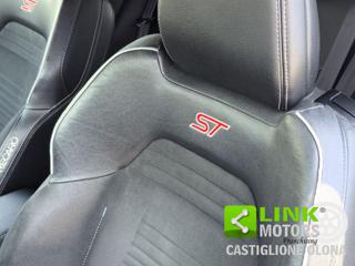 FORD Fiesta usata, con Specchietti laterali elettrici