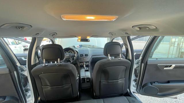 MERCEDES-BENZ C 200 usata, con Fendinebbia