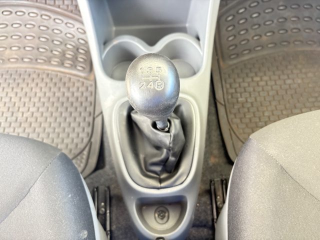TOYOTA Aygo usata 32