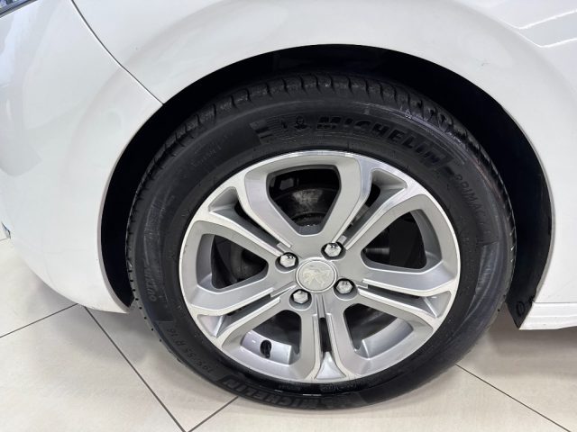 PEUGEOT 208 usata, con Sensore di pioggia