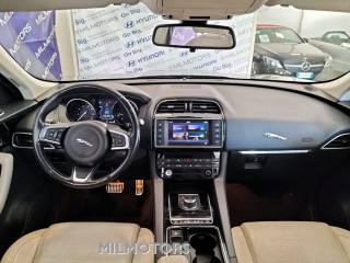 JAGUAR F-Pace usata, con Sensori di parcheggio posteriori