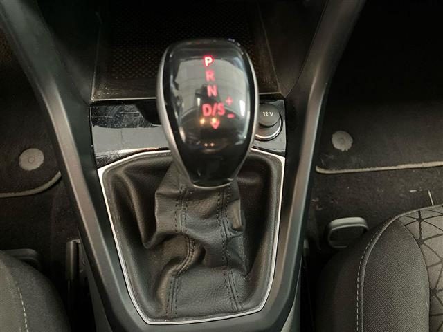 VOLKSWAGEN T-Cross usata, con USB