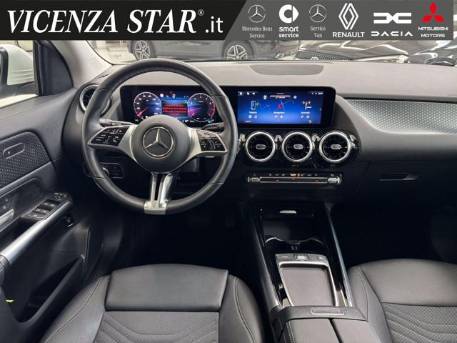 MERCEDES-BENZ GLA 180 usata, con Cerchi in lega