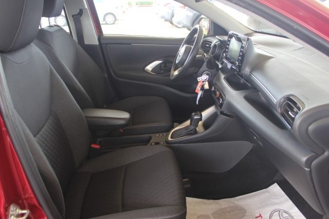 TOYOTA Yaris usata, con Cruise Control