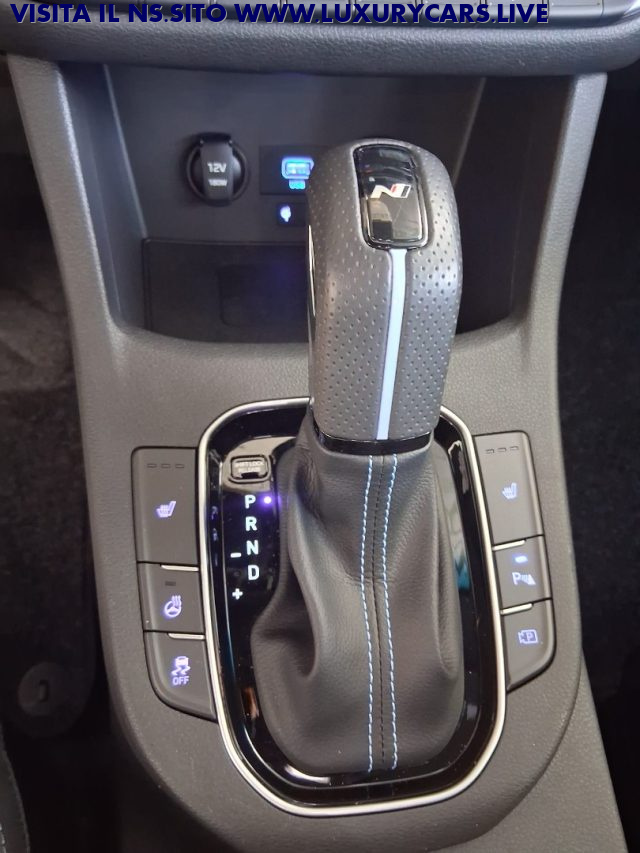 HYUNDAI i30 usata, con Sensori di parcheggio posteriori