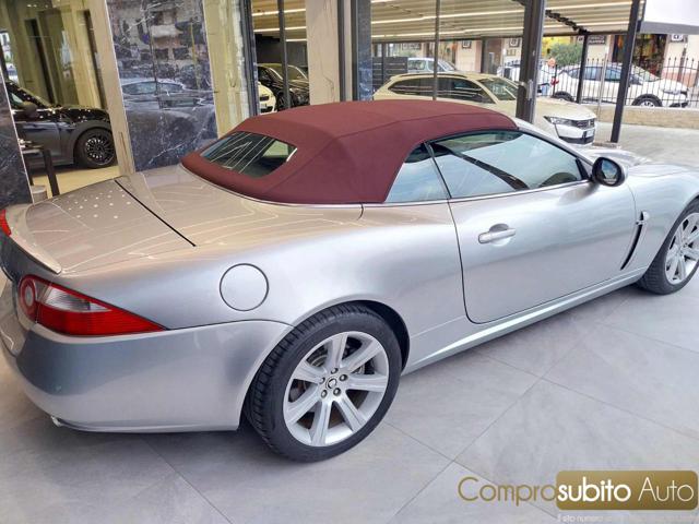 JAGUAR XK usata, con Alzacristalli elettrici