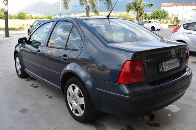VOLKSWAGEN Bora usata, con Airbag Passeggero