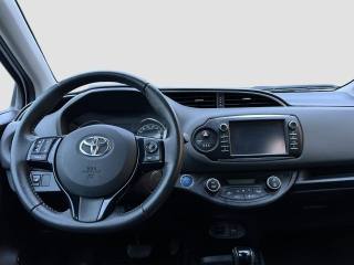 TOYOTA Yaris usata 8