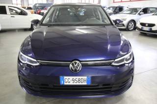 VOLKSWAGEN Golf Life 1.0 eTSI 110 CV DSG