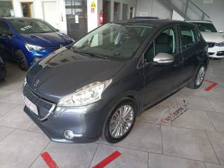 PEUGEOT 208 1.4 8V HDi 68CV 5p. Allure