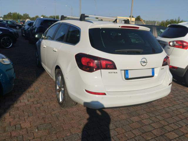 OPEL Astra usata, con Airbag laterali