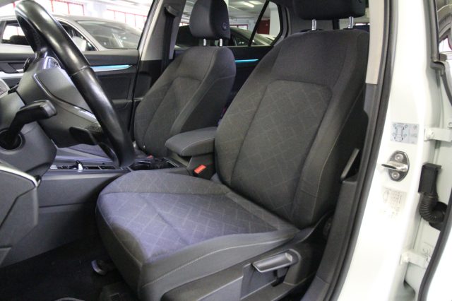 VOLKSWAGEN Golf usata, con Sistema di navigazione