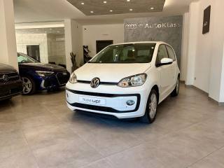 VOLKSWAGEN up! usata, con Autoradio
