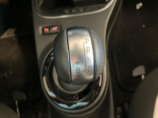 RENAULT Twingo usata 26