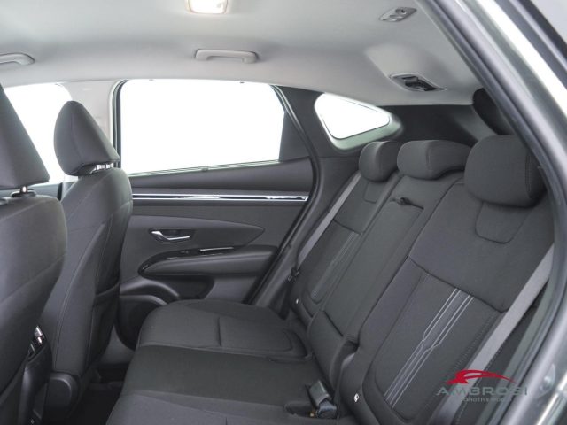 HYUNDAI Tucson usata 9