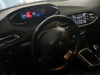 PEUGEOT 308 usata, con Autoradio