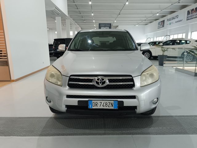 TOYOTA RAV 4 MY23 usata, con Airbag