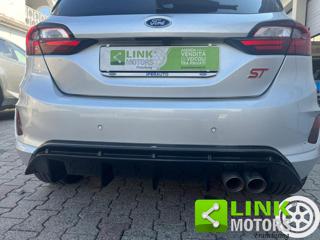 FORD Fiesta usata, con USB