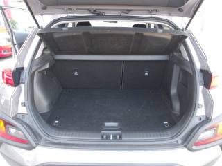 HYUNDAI Kona usata, con USB
