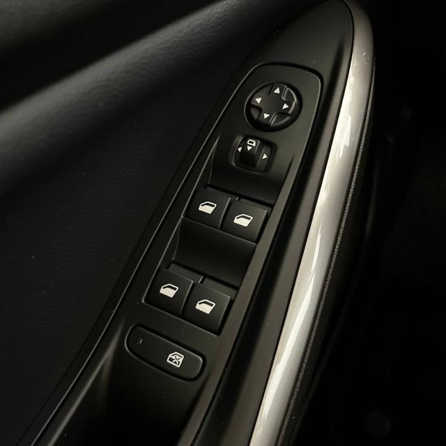 OPEL Grandland usata, con Fari LED