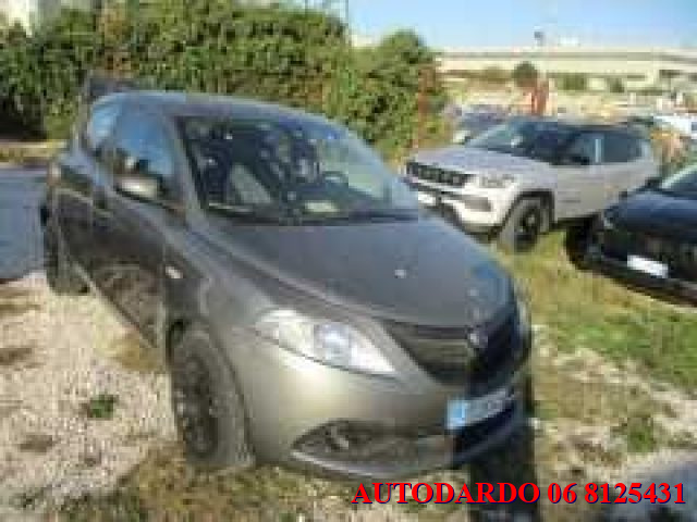 LANCIA Ypsilon usata, con ABS
