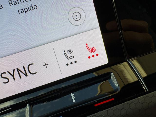 VOLKSWAGEN Golf GTI usata, con Touch screen