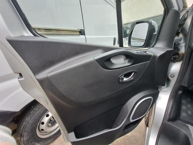 OPEL Vivaro usata 23