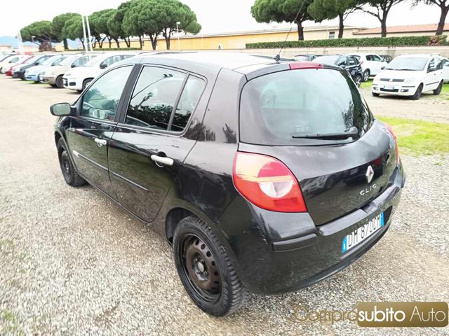 RENAULT Clio usata, con Alzacristalli elettrici