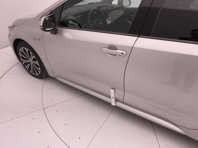 TOYOTA Corolla usata, con Specchietto retrovisore con funzione antiabbagliamento