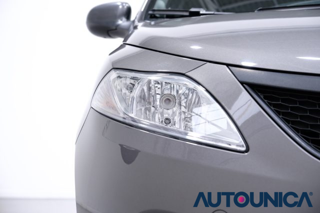 LANCIA Ypsilon usata, con USB