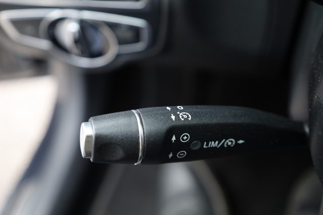 MERCEDES-BENZ C 200 usata, con Volante multifunzione