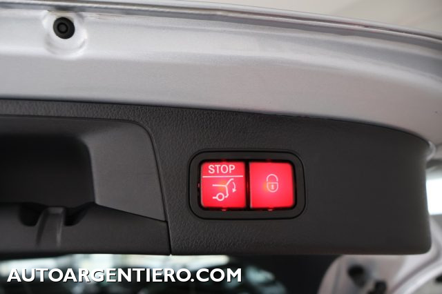 MERCEDES-BENZ GLA 180 usata, con Sensore di pioggia