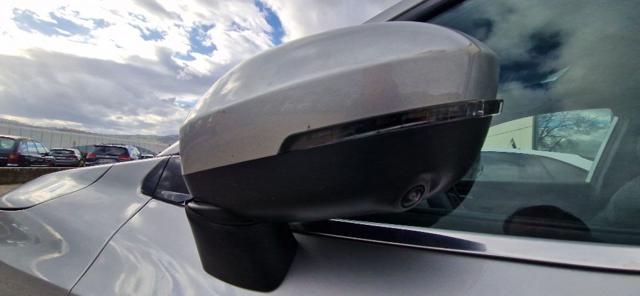 NISSAN Qashqai usata, con Luci diurne LED