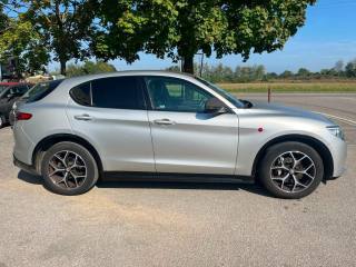 ALFA ROMEO Stelvio usata, con Alzacristalli elettrici