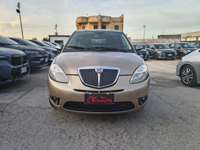LANCIA Ypsilon usata, con Airbag