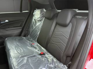 JEEP Avenger usata, con Sedile posteriore sdoppiato