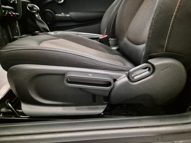 MINI Cooper D usata, con Climatizzatore automatico, 2 zone