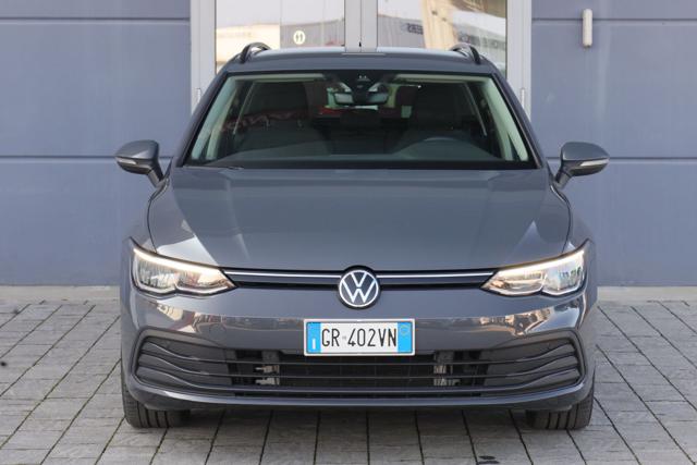 VOLKSWAGEN Golf Variant usata, con Fari LED