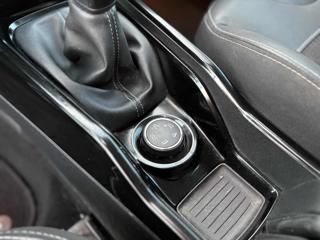 PEUGEOT 2008 usata, con Controllo automatico clima