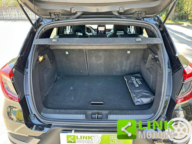 RENAULT Captur usata, con Sedile posteriore sdoppiato