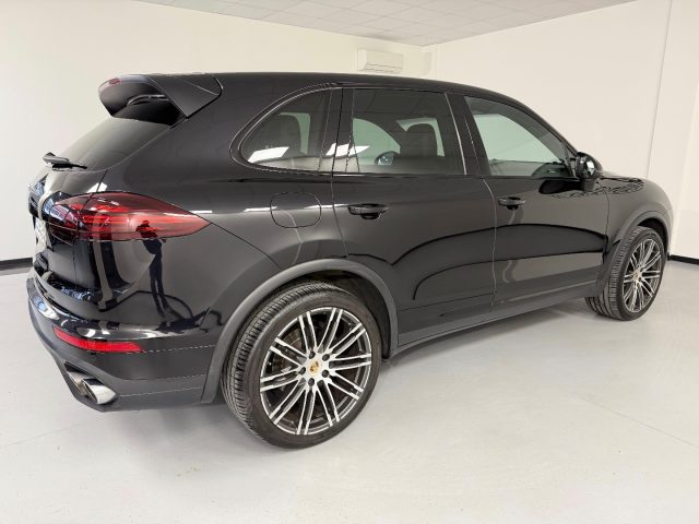 PORSCHE Cayenne usata, con Cerchi in lega
