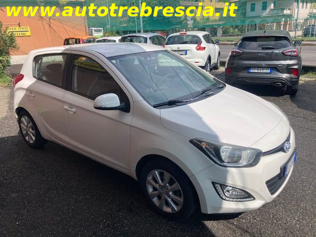 HYUNDAI i20 usata, con Alzacristalli elettrici