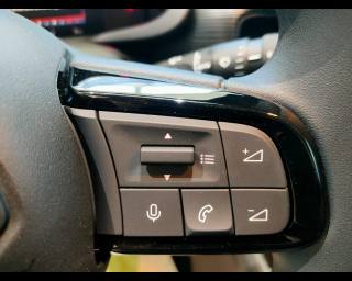 JEEP Avenger usata, con Apple CarPlay