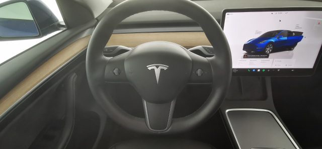 TESLA Model Y usata, con Riconoscimento dei segnali stradali