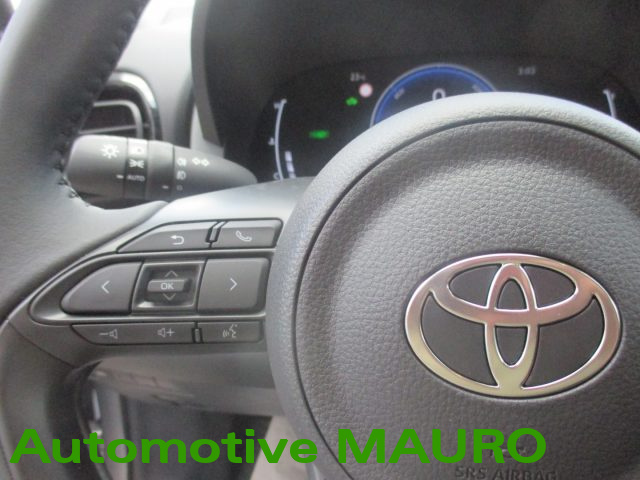 TOYOTA Yaris usata, con Bluetooth